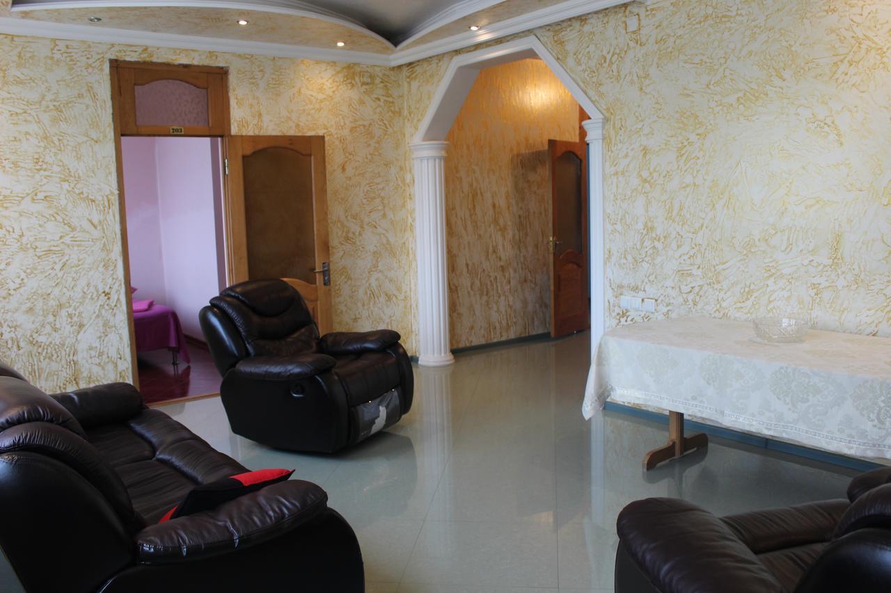 Gama Palace Batumi Luaran gambar