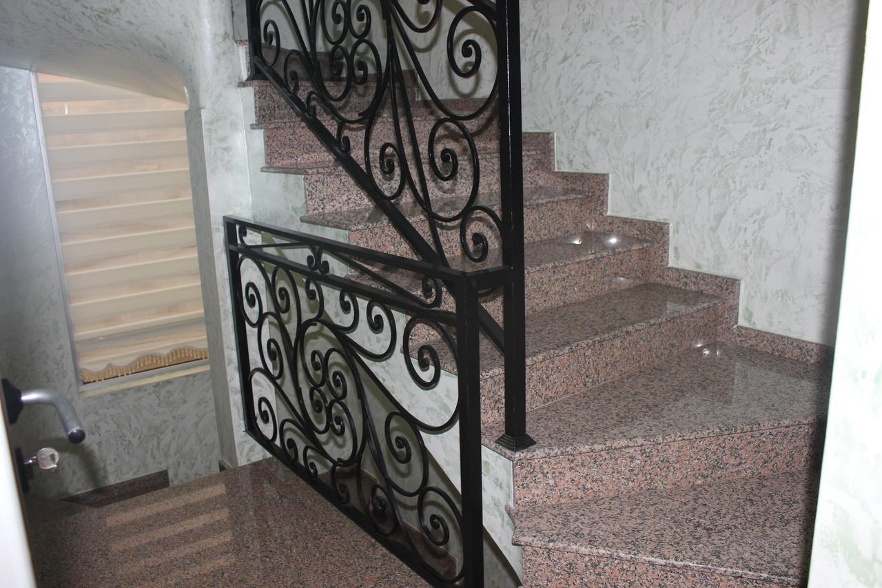Gama Palace Batumi Luaran gambar